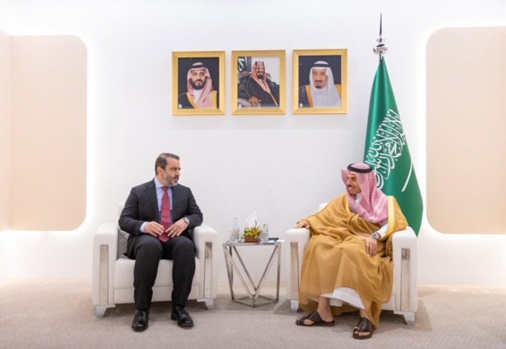 وزير الخارجية ووزير خارجية سوريا يبحثان الجهود المبذولة لدعم أمن سوريا واقتصادها