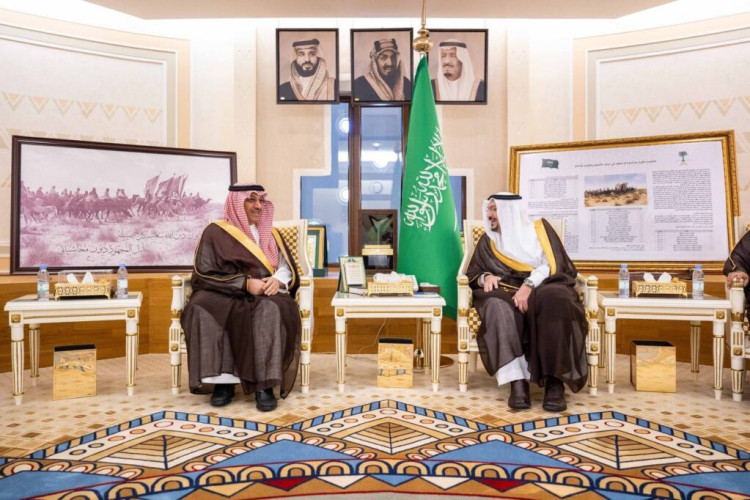 أمير منطقة القصيم يستقبل وزير التعليم