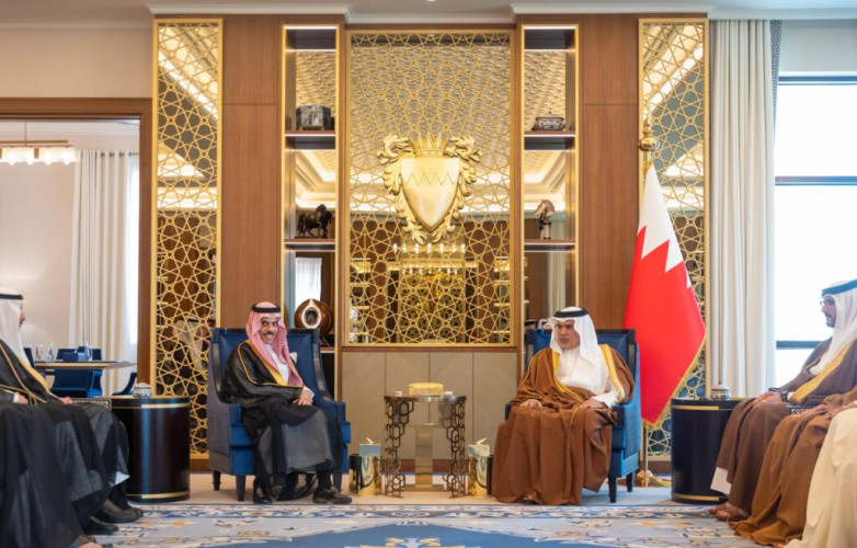 ولي عهد مملكة البحرين يستقبل سمو وزير الخارجية