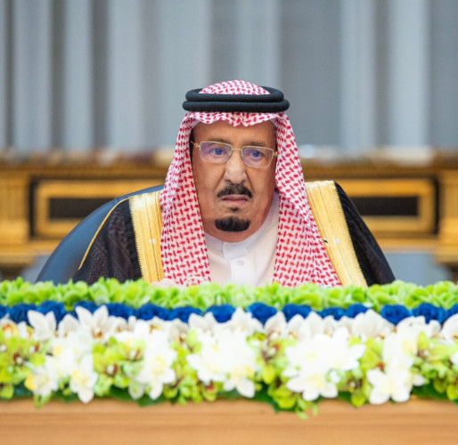 خادم الحرمين الشريفين يرأس جلسة مجلس الوزراء