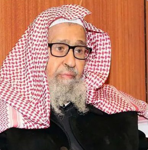 مفتي عام المملكة ينوّه بدعم القيادة لجهاز الإفتاء ويُثني على جهود الشيخ عبدالعزيز آل الشيخ رحمه الله