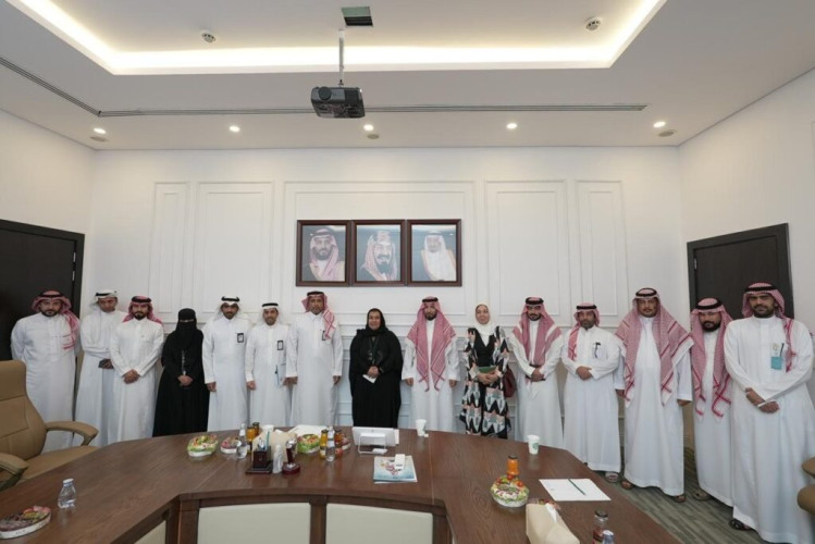 سمو الأميرة نجود بنت هذلول تزور أمانة الشرقية للاطلاع على جهود تنظيم أعمال الباعة الجائلين