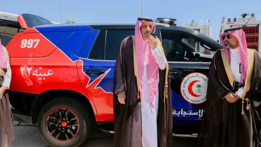 أمير الباحة يدشّن مركبة التدخل السريع “عبيّة” لتعزيز سرعة الاستجابة للحالات الطارئة
