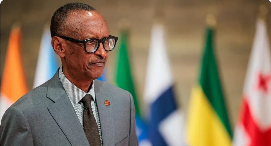 رئيس جمهورية رواندا يغادر الرياض وفي مقدمة مودعيه نائب أمير المنطقة