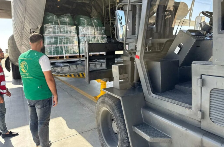 وصول الطائرة الإغاثية السعودية الـ66 لإغاثة الشعب الفلسطيني في قطاع غزة التي يسيّرها مركز الملك سلمان للإغاثة