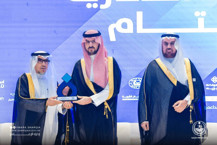 نيابةً عن أمير المنطقة الشرقية.. نائب أمير المنطقة يرعى حفل تخريج 273 حافظًا لكتاب الله