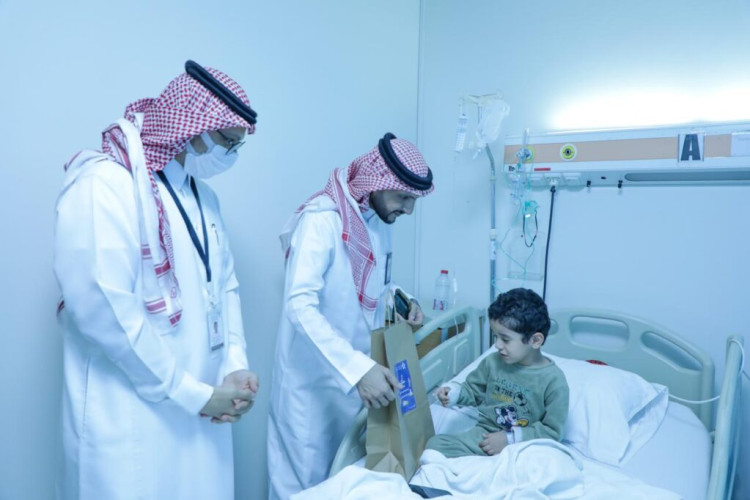 النعيرية العام يعزّز رعاية الأطفال المنوّمين بمبادرة “ترفيه وتعليم”
