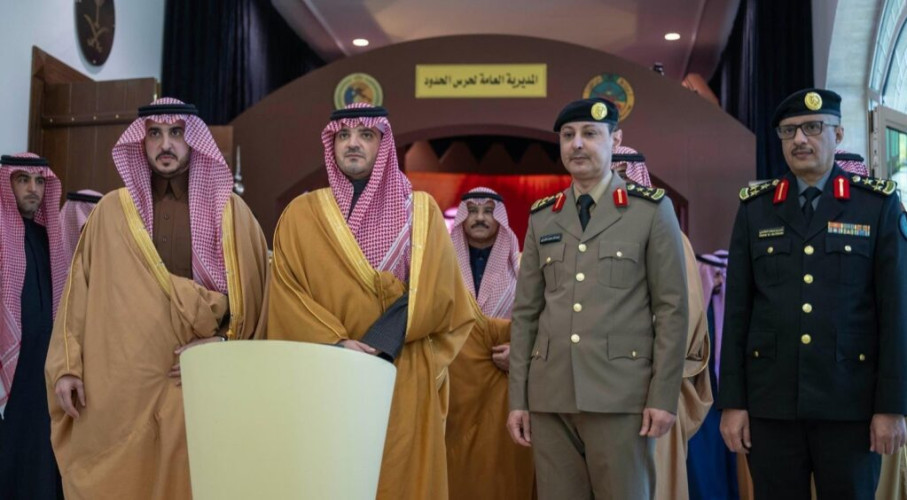 الأمير عبدالعزيز بن سعود يضع حجر الأساس لمركز العمليات الأمنية الموحدة (911) بمنطقة الجوف