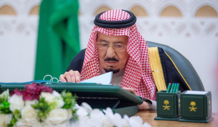 خادم الحرمين الشريفين يرأس جلسة مجلس الوزراء