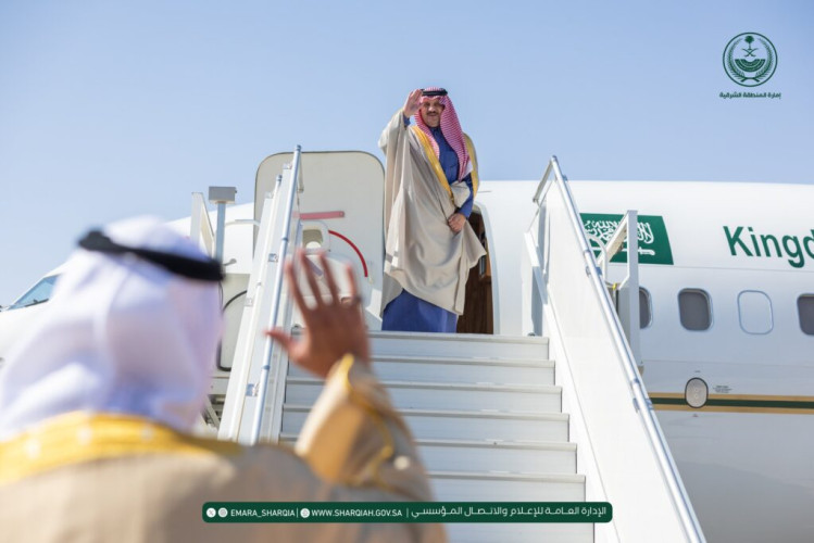 أمير الشرقية يختتم زيارته للأحساء بلقاء الأهالي بعد تدشينه مشاريع تنموية كبرى