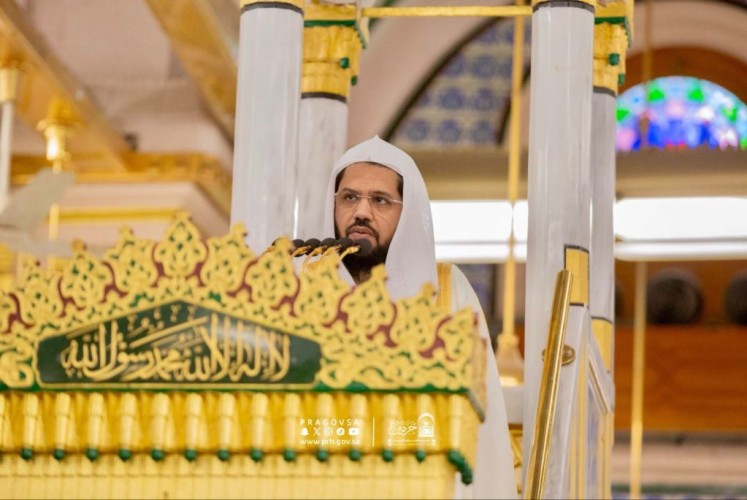 الشيخ الدكتور أحمد الحذيفي في خطبة الجمعة من المسجد النبوي: الحياةُ الطيبة؛ أثر من آثار اتصال القلب بخالقه