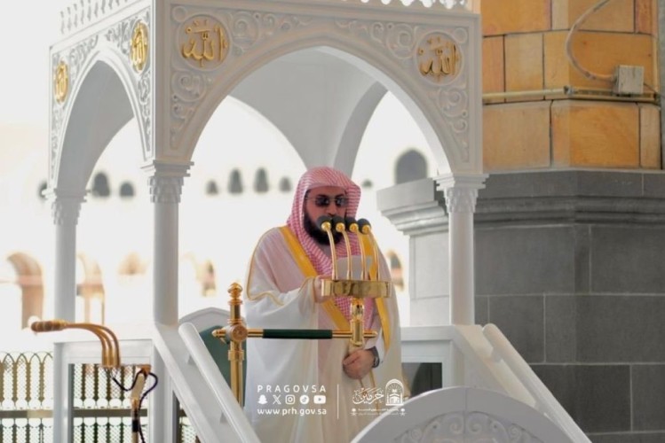 الشيخ الدكتور بندر بليلة في خطبة الجمعة من المسجد الحرام: “الوعظ” لا يستغني عنه أحد من الناس