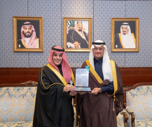 محافظ الأحساء يستقبل رئيس وأعضاء مجلس إدارة هيئة الصحفيين السعوديين