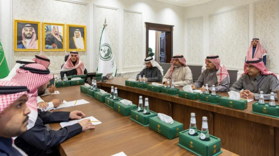 أمير منطقة الجوف يرأس الاجتماع الأول للجنة الاستثمار بالمنطقة