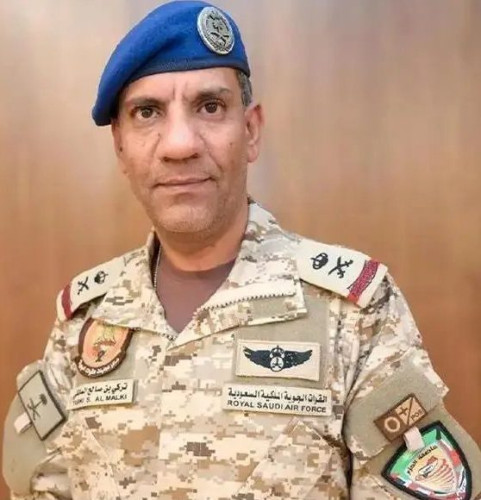 المتحدث الرسمي باسم قوات التحالف “تحالف دعم الشرعية في اليمن”: رئيس المجلس الانتقالي الجنوبي عيدروس الزبيدي هرب إلى مكان غير معلوم