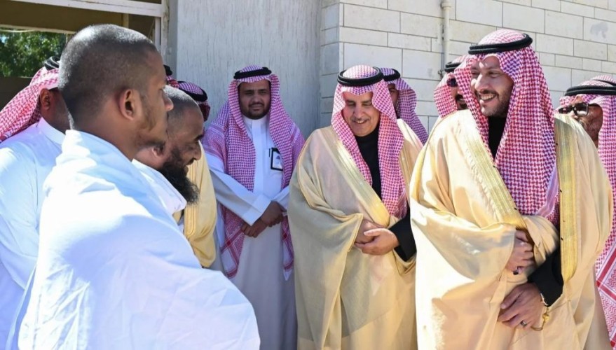 محافظ الطائف يتفقد ميقاتي السيل الكبير ووادي محرم