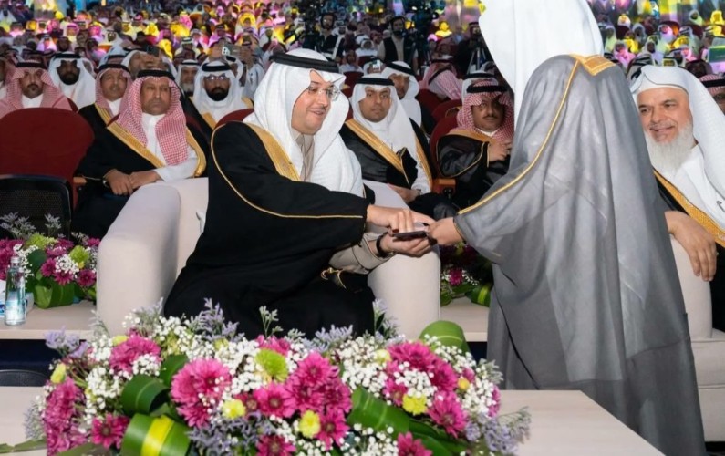 محافظ الأحساء يرعى حفل تكريم 455 حافظًا ومجازًا في حفل “خير أهل المشرق 2”