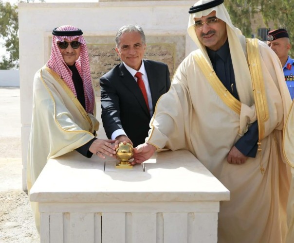 الصندوق السعودي للتنمية يشارك في وضع حجر الأساس لمشروع توسعة مستشفى الأمير فيصل في الأردن