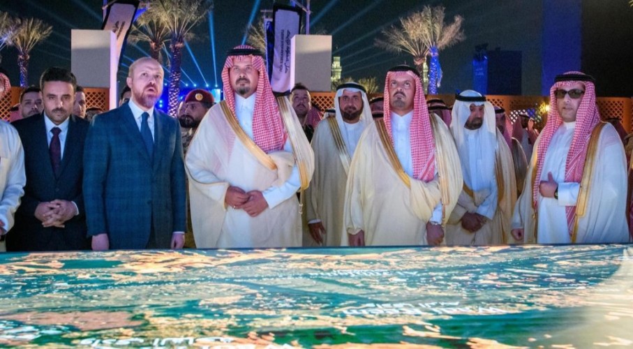 أمير منطقة المدينة المنورة يدشن مشروع “على خطاه”