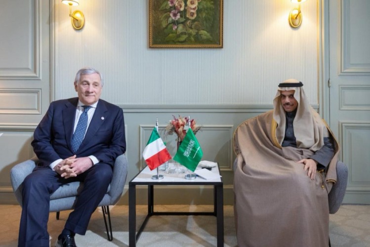 وزير الخارجية يلتقي وزير خارجية إيطاليا