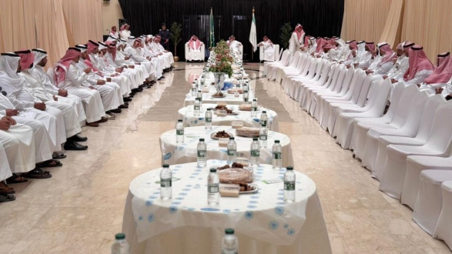 تعليم الطائف يعايد منسوبيه