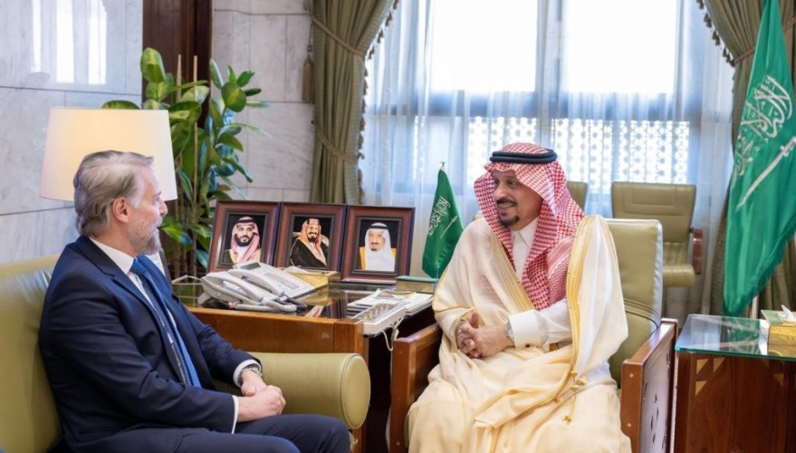 أمير منطقة الرياض يستقبل سفير البرازيل لدى المملكة