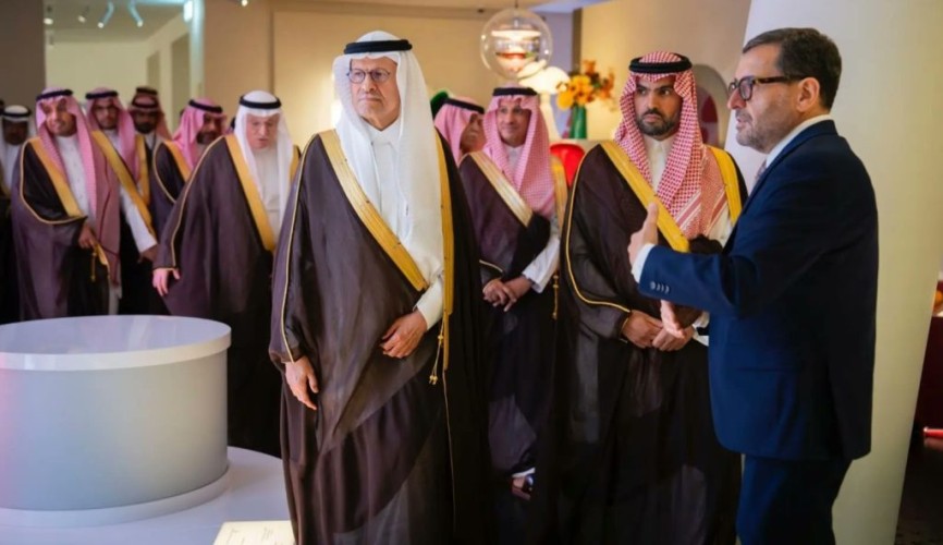 وزير الطاقة وسمو وزير الثقافة يفتتحان متحف الذهب الأسود في الرياض