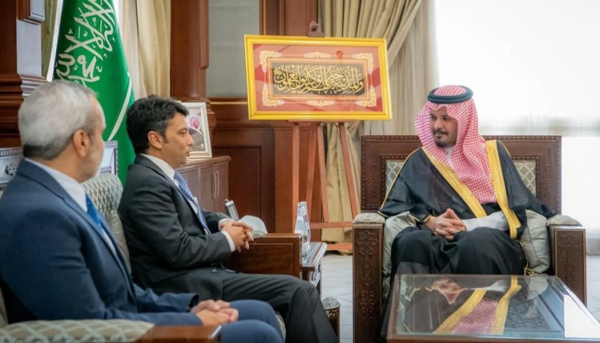 أمير منطقة المدينة المنورة يستقبل القنصل العام لجمهورية باكستان الإسلامية بجدة