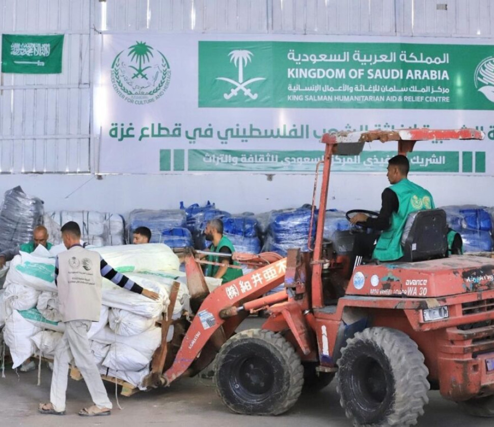 مركز الملك سلمان للإغاثة يسلّم دفعة جديدة من المساعدات الإيوائية للشعب الفلسطيني في قطاع غزة
