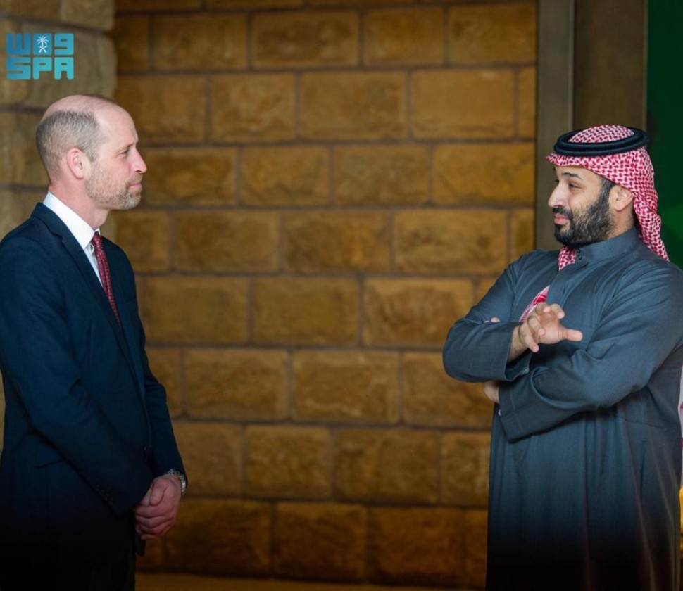 سمو ولي العهد يستقبل ولي عهد بريطانيا ويصطحبه في جولة بحي الطريف التاريخي في الدرعية