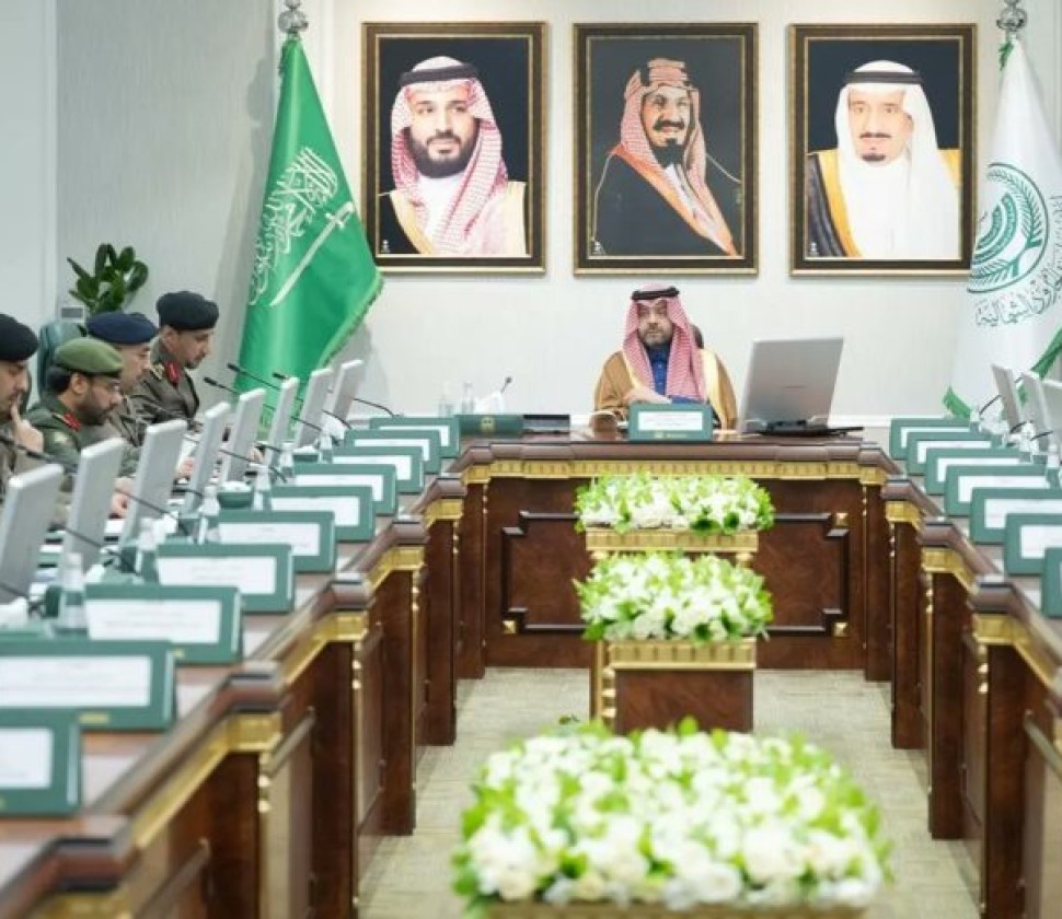 الأمير فيصل بن خالد بن سلطان يرأس اجتماع استعدادات الجهات الأمنية والخدمية لشهر رمضان بالحدود الشمالية