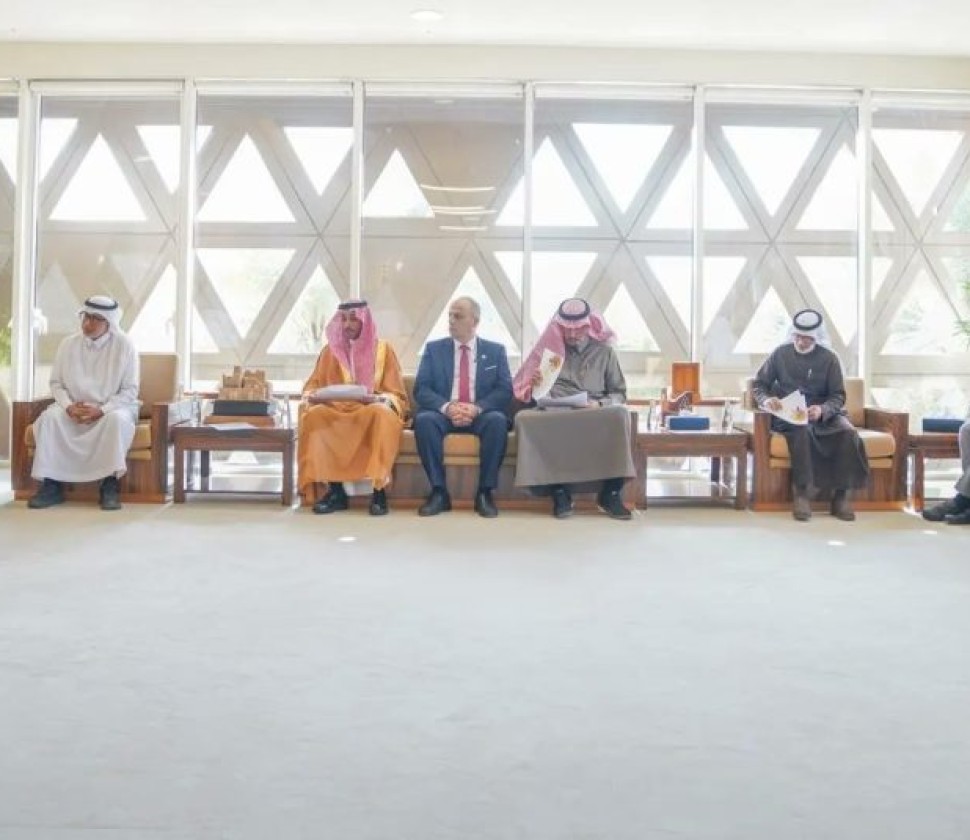 محافظ الدرعية يدشن مبادرة تعزيز تربية النحل وإنتاج العسل بالدرعية