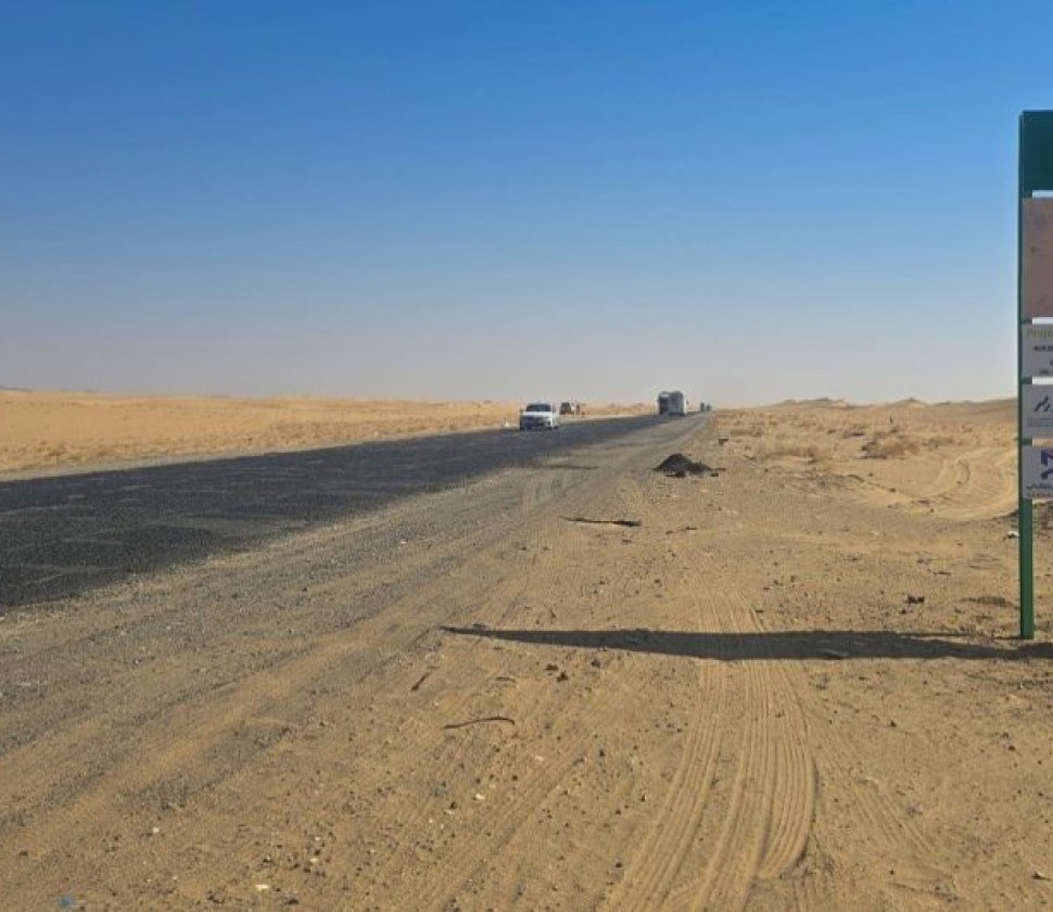 البرنامج السعودي لتنمية وإعمار اليمن يبدأ مرحلة جديدة من مشروع توسعة وإعادة تأهيل طريق العبر بمأرب