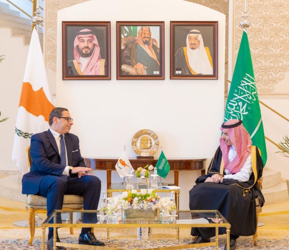 وزير الخارجية يستقبل وزير خارجية قبرص