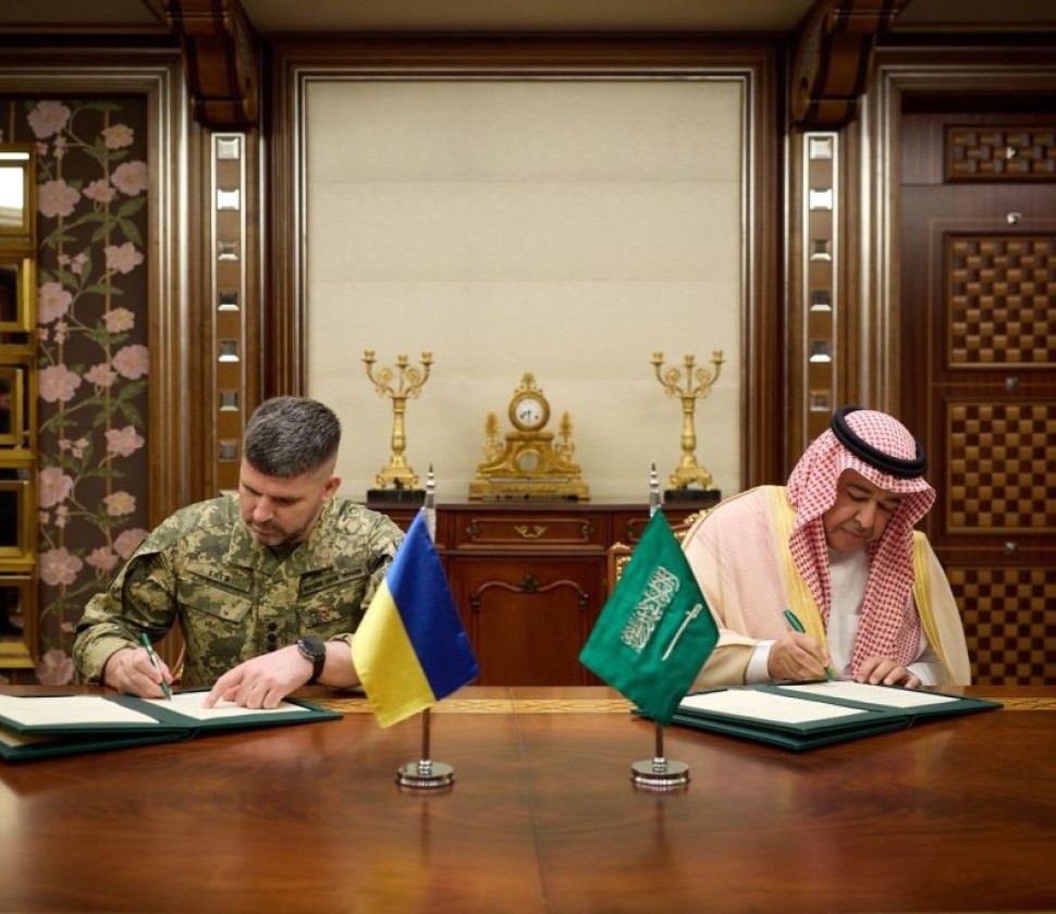 وزارة الدفاع ونظيرتها الأوكرانية توقِّعان مذكرة ترتيبات في مجال المشتريات الدفاعية