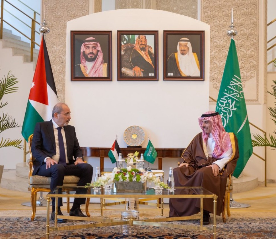 وزير الخارجية يستقبل نائب رئيس الوزراء وزير خارجية الأردن