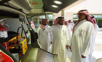 رئيس هيئة الهلال الأحمر السعودي يدشن أسطول سيارات الإسعاف الجديد