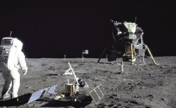 «ناسا» تخطط لإرسال إنسان آلي للبحث عن المياه على القمر