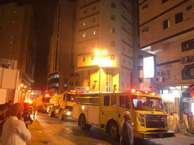 الدفاع المدني ينقذ أكثر من 180 نزيل في حريق فندق المكون من 11 طابق