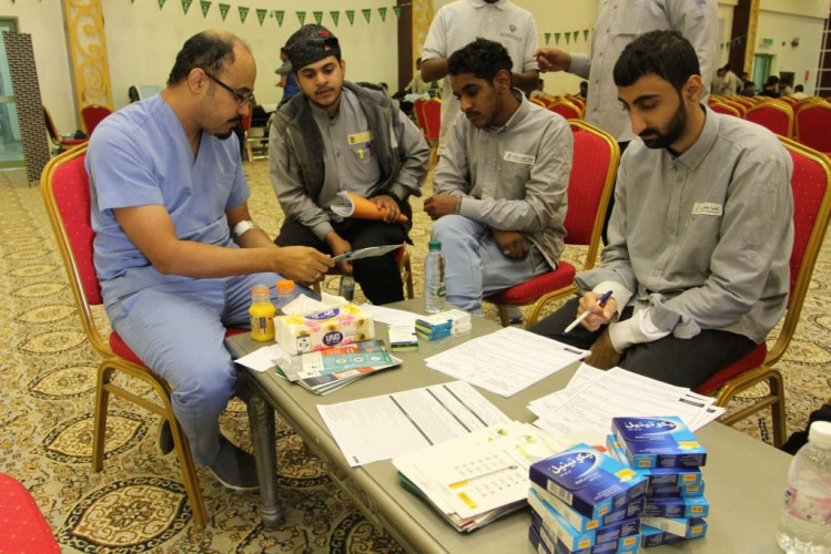 200 متبرعاً بالدم من تقنية الأحساء في حملة “إعادة أمل” بالتعاون مع الصحة