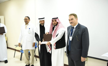 برنامج الطبيب المقيم في مستشفى الملك عبدالعزيز يحتفي بنخبة من المميزين