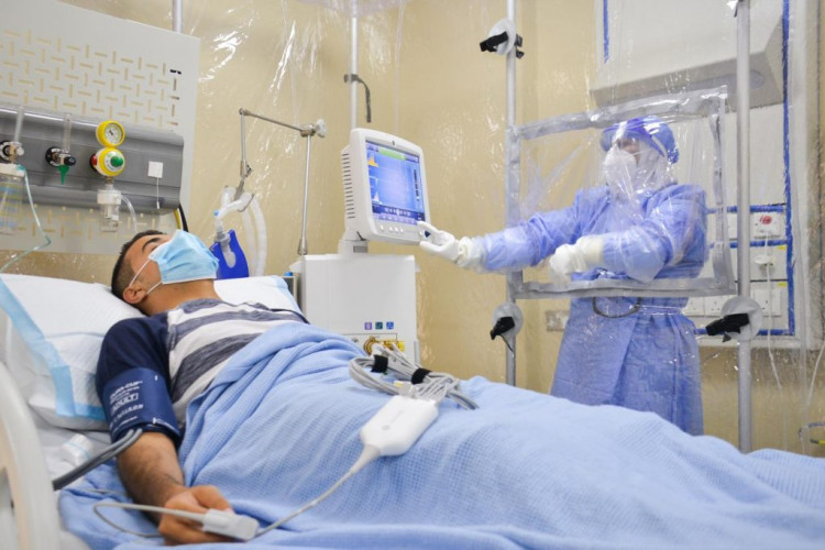 الخدمات الطبية الملكية بمملكة البحرين توفر أحدث الغرف المتنقلة لعزل المشتبه بإصابتهم بفيروس كورونا