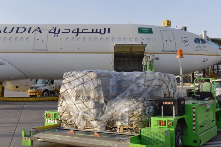 مركز الملك سلمان للإغاثة يسيّر الطائرة الثالثة لمساعدة منكوبي الانفجار في مرفأ بيروت