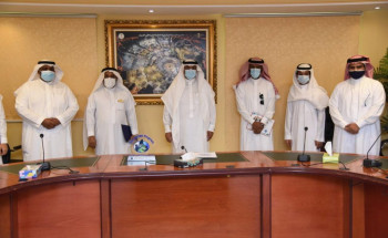 مدير تعليم مكة يكرم طلاب ثانوية مكة ويشيد بإنجازهم العالمي المشرف لعام 2020