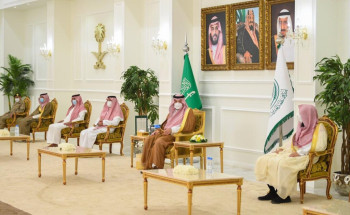 الأمير فيصل بن خالد بن سلطان يستقبل مديري الجهات الحكومية المدنية والعسكرية بالمنطقة