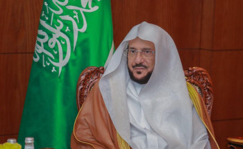 وزير الشؤون الإسلامية يوجه بقصر استعمال مكبرات الصوت في المساجد على رفع الأذان والإقامة
