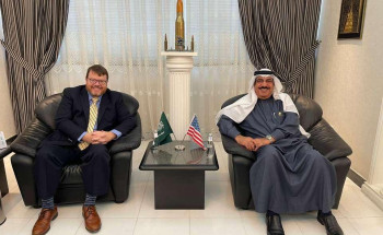 “القنصل الأمريكي” العام في زيارة خاصة لرجل الأعمال محمد العرجي