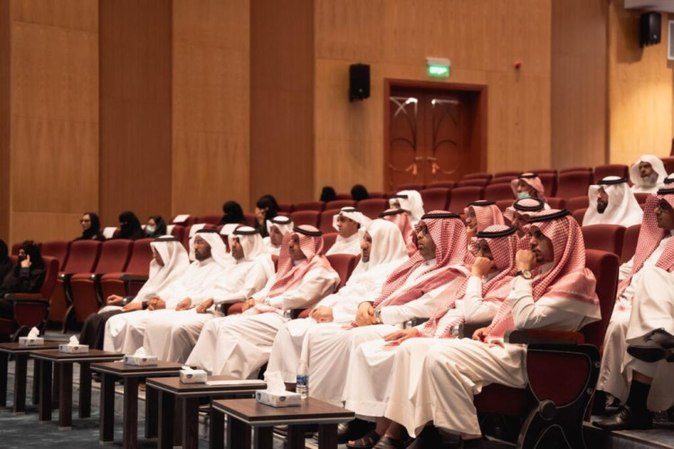 رئيس جامعة الملك خالد يرعى حفل الجوائز التشجيعية في البحث العلمي