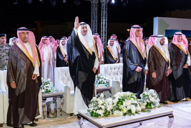 سمو أمير منطقة ⁧‫المدينة المنورة‬⁩ ⁧يفتتح المرحلة الأولى لمشروع ميدان ⁧‫الملك عبدالعزيز‬⁩