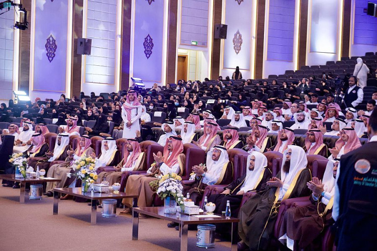 سمو نائب أمير المدينة المنورة يرعى حفل تكريم الفائزين في مسابقة “طيبة تبتكر 5”
